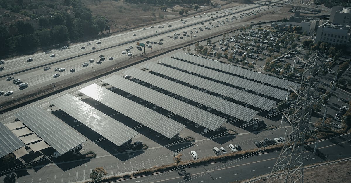 découvrez comment la transition énergétique transforme notre monde, en alliant durabilité et innovation. explorez les solutions renouvelables, les technologies vertes et les initiatives pour réduire notre empreinte carbone.