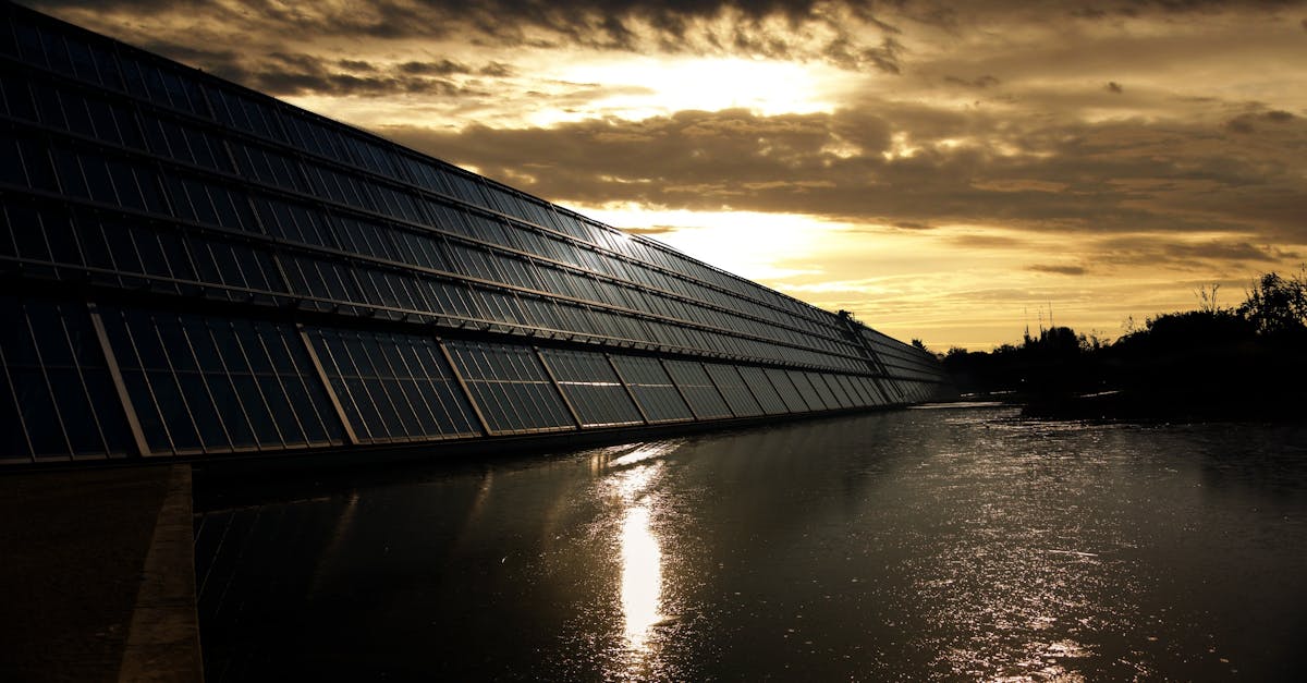 découvrez les avantages de l'énergie solaire, une source d'énergie renouvelable et durable qui contribue à la réduction des émissions de carbone. apprenez comment installer des panneaux solaires chez vous et profitez des économies d'énergie tout en préservant l'environnement.