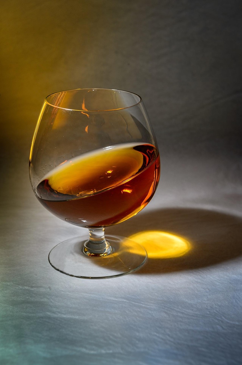 Crise dans le monde du cognac : une année au ralenti pour les alambics