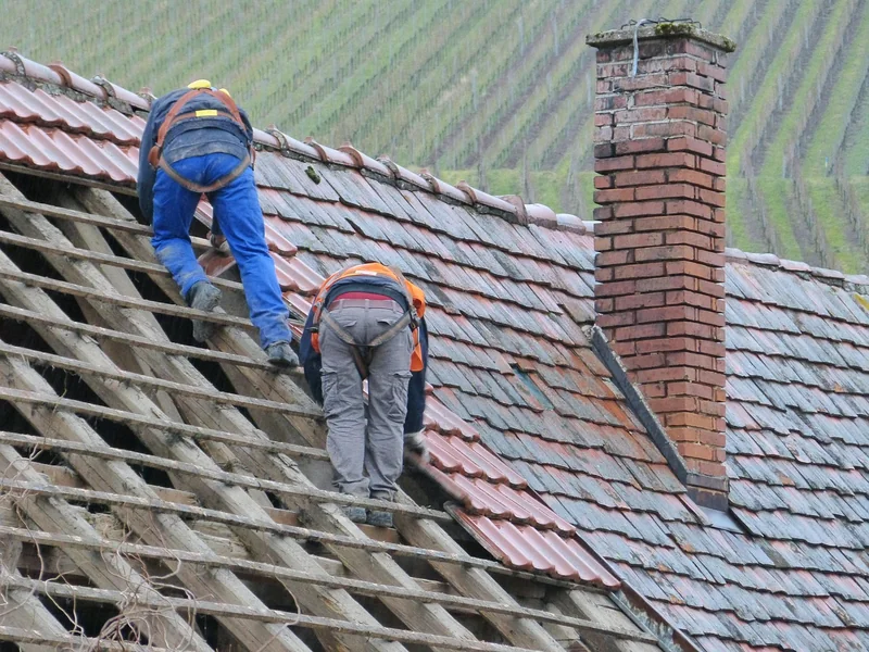 Les panneaux obligatoires sur un chantier nantais