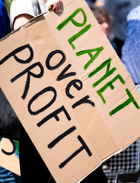 découvrez les enjeux du changement climatique, ses causes et ses conséquences sur notre planète. informez-vous sur les actions à mener pour lutter contre ce phénomène et préserver notre environnement pour les générations futures.