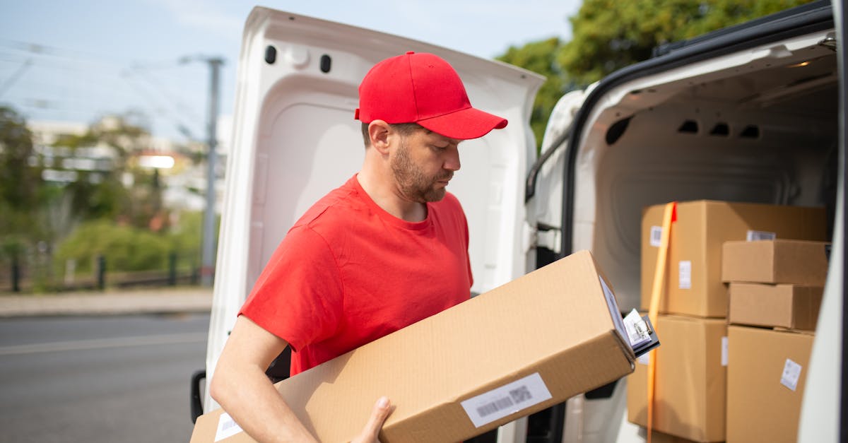 découvrez les défis et les solutions de la logistique urbaine, un secteur clé pour le développement durable des villes de demain. optimisez vos livraisons, reduisez l’empreinte carbone et améliorez la mobilité urbaine grâce à des stratégies innovantes.