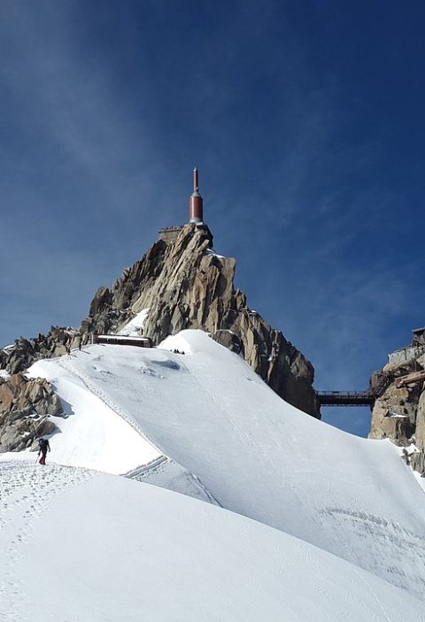 découvrez le mont-blanc marathon, une aventure exceptionnelle au cœur des paysages alpins. participez à cette course emblématique qui allie défi sportif et beauté naturelle, offrant des parcours adaptés à tous les niveaux. rejoignez-nous pour une expérience inoubliable au pied du majestueux mont-blanc!