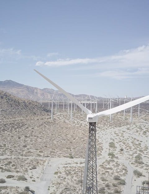 découvrez comment la transition énergétique transforme notre avenir en alliant durabilité, innovations technologiques et énergies renouvelables, pour un monde plus vert et responsable.