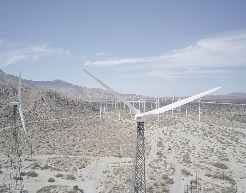 découvrez comment la transition énergétique transforme notre avenir en alliant durabilité, innovations technologiques et énergies renouvelables, pour un monde plus vert et responsable.