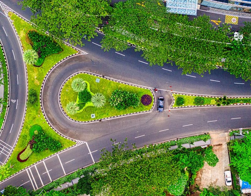 découvrez comment les villes durables transforment notre manière de vivre en intégrant des solutions écologiques, des infrastructures intelligentes et des espaces verts pour assurer un avenir meilleur et plus respectueux de l'environnement.
