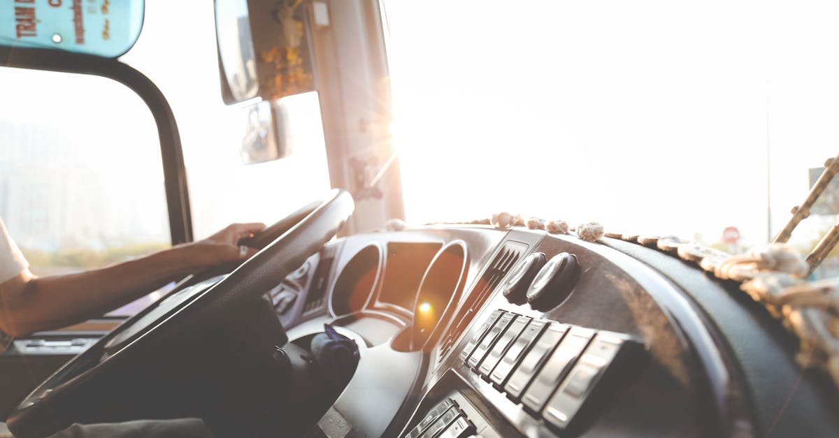 découvrez notre service de transport fiable et efficace, adapté à tous vos besoins de déplacement. que ce soit pour des trajets quotidiens, des déplacements professionnels ou des transferts de biens, nous mettons à votre disposition une flotte moderne et des chauffeurs expérimentés pour garantir votre confort et votre sécurité.