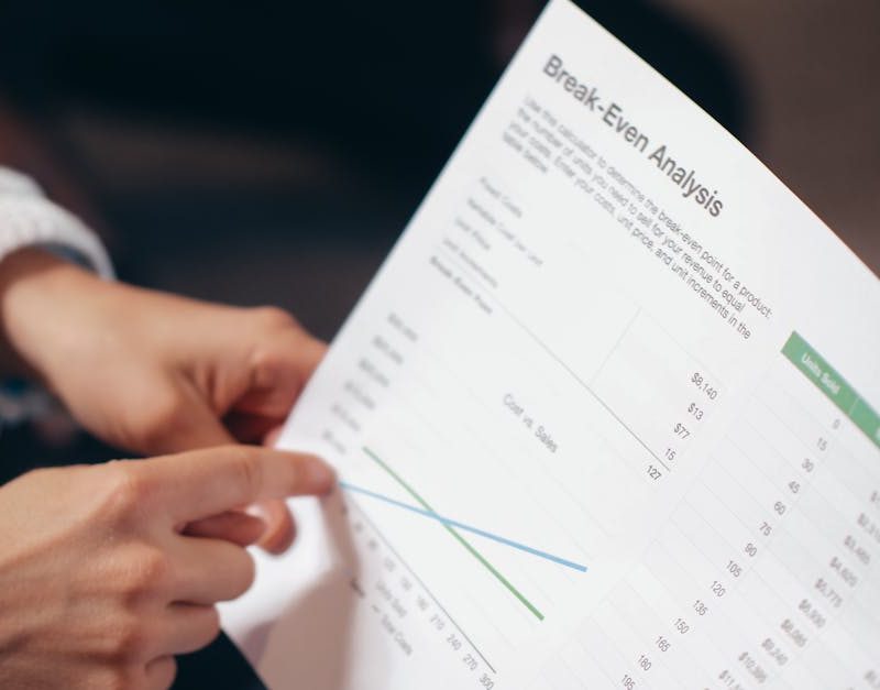 découvrez l'économie collaborative, un modèle innovant qui permet le partage de biens et de services entre particuliers. explorez comment cette nouvelle approche favorise la durabilité, renforce les communautés et offre des opportunités économiques tout en transformant nos modes de consommation.
