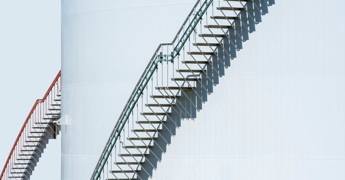 découvrez l'importance de l'accès à l'énergie pour le développement durable. explorez les solutions innovantes et les initiatives visant à garantir une fourniture énergétique équitable et durable pour tous.