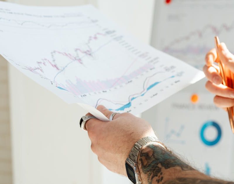 découvrez les principes essentiels du risk management et apprenez à identifier, évaluer et maîtriser les risques pour assurer la sécurité et la pérennité de votre entreprise.