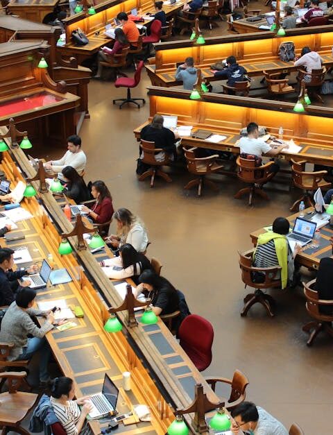 découvrez l'essentiel de l'éducation : actualités, conseils pédagogiques, ressources pour enseignants, élèves et parents, pour accompagner la réussite scolaire à chaque étape.