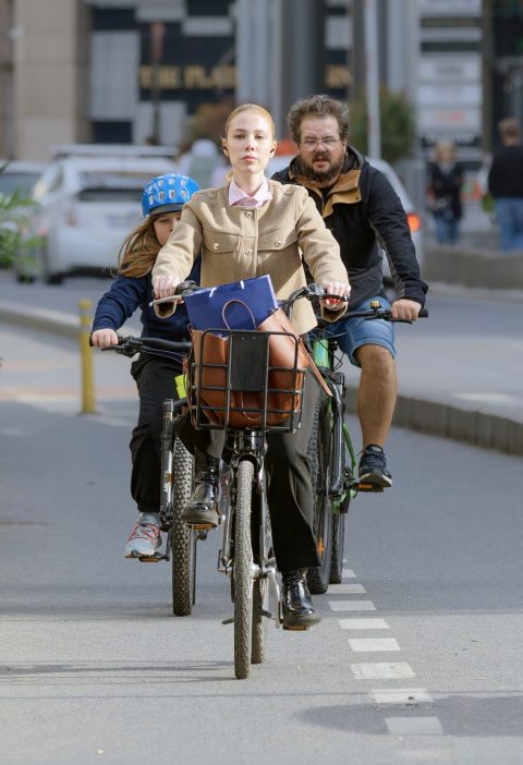 découvrez les solutions et innovations pour un transport durable, réduisez votre impact environnemental et favorisez une mobilité respectueuse de la planète.