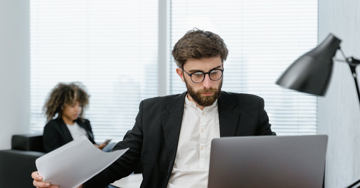 découvrez comment l'économie collaborative transforme nos modes de consommation, favorise le partage des ressources et encourage une société plus durable grâce à des plateformes d'échange innovantes.