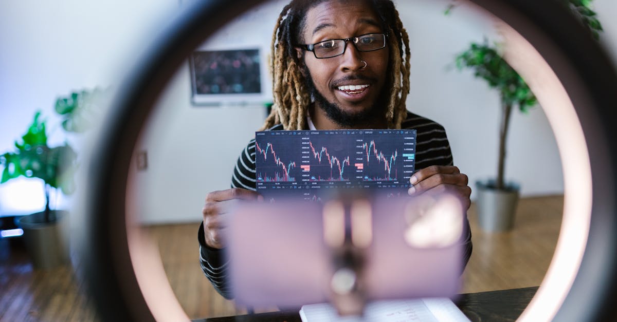 découvrez le concept de l'économie partagée : un modèle innovant basé sur la mutualisation des ressources et des services, favorisant la collaboration, l'efficacité et la durabilité pour les particuliers et les entreprises.