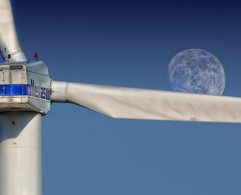 découvrez comment atteindre l'indépendance énergétique grâce à des solutions durables, réduire votre facture d'énergie et contribuer à la transition écologique.
