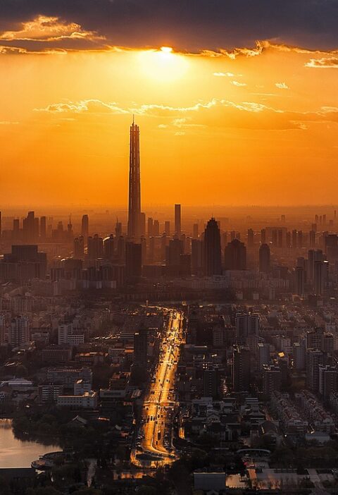 d&eacute;couvrez comment le compostage urbain transforme vos d&eacute;chets organiques en ressource pr&eacute;cieuse, contribuant &agrave; un mode de vie durable en milieu citadin.