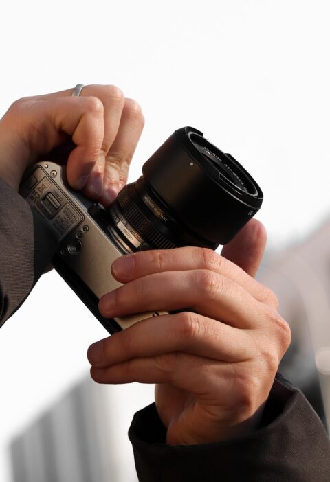 d&eacute;couvrez le m&eacute;canisme d'ajustement carbone aux fronti&egrave;res, une mesure cl&eacute; pour lutter contre les &eacute;missions de co2 et promouvoir une &eacute;conomie durable en int&eacute;grant les co&ucirc;ts carbone dans le commerce international.