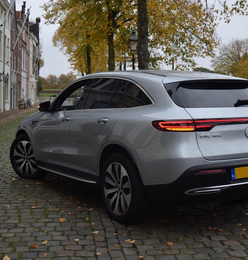 d&eacute;couvrez tout sur les v&eacute;hicules &eacute;lectriques : avantages, innovations, mod&egrave;les disponibles et impact environnemental pour une mobilit&eacute; durable.