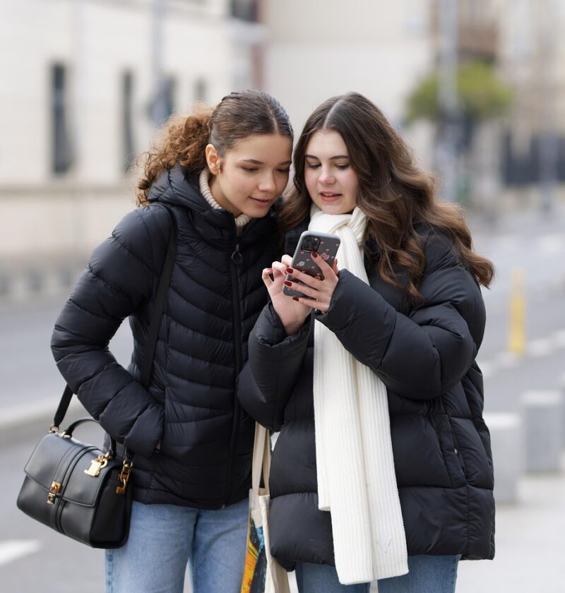 d&eacute;couvrez comment la technologie innovante des jeunes contribue &agrave; lutter contre le changement climatique et fa&ccedil;onner un avenir durable.